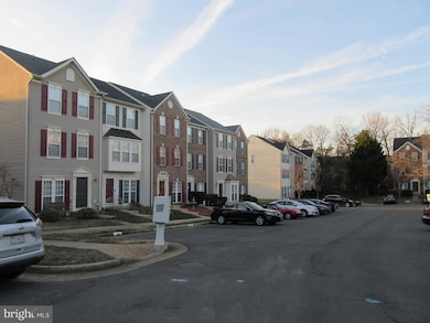 12472 Selkirk Cir, Bristow, VA 20136 - photo 3