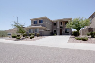 02 Large Driveway