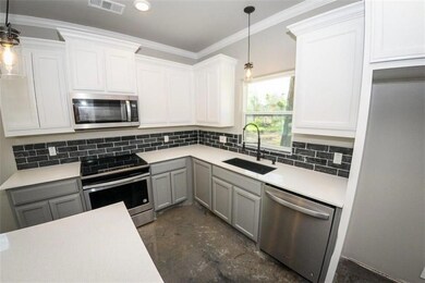 300 W Day St, Denison, TX 75020 - photo 3