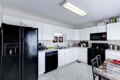 501 Bowers Park Cir, Knoxville, TN 37920 - photo 3