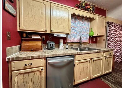 109 Pearl Place, Fitzgerald, GA 31750 - photo 6