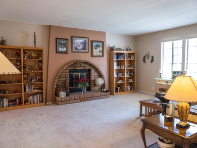 3573 Raincloud Ct, Thousand Oaks, CA 91362 - photo 5