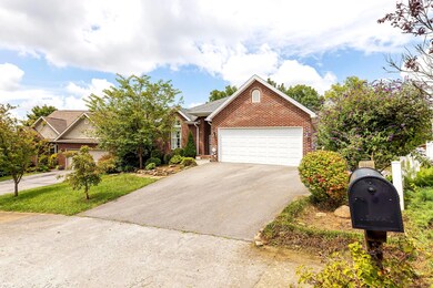 32 Taylor Ridge Ct, Johnson City, TN 37601 - photo 2