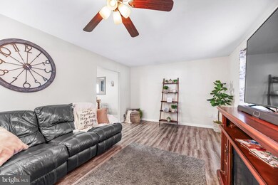 2068 Red Spruce Ct, Bryans Road, MD 20616 - photo 4