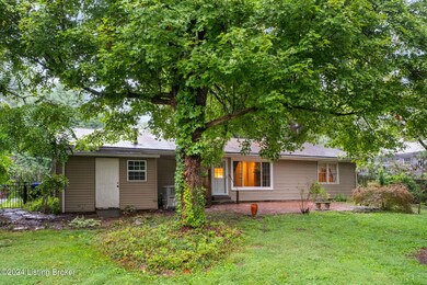 1316 Castlewood Dell, Louisville, KY 40204 - photo 4