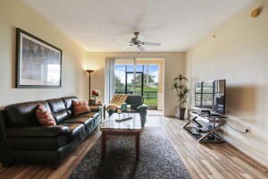 11740 St Andrews Place Unit-large-003-16