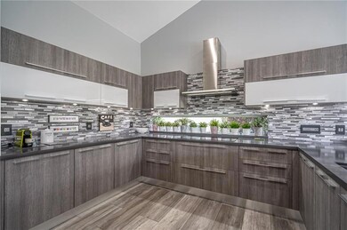 1085 Capistrano, Weston, FL 33326 - photo 4