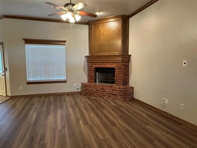 2509 SE 9th St, Moore, OK 73160 - photo 4