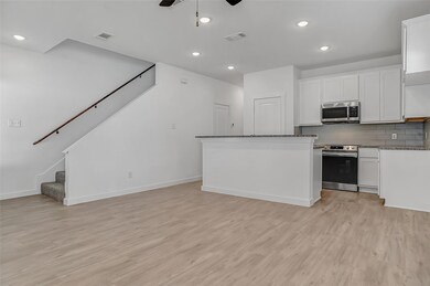 1219 Bells Dr, Denison, TX 75021 - photo 5