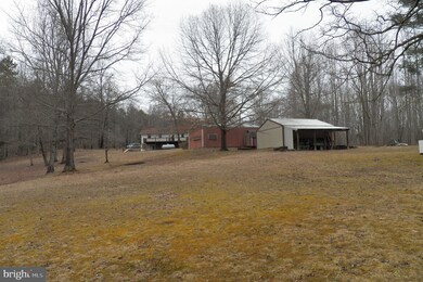 78 Lizzie Mills Rd, Castleton, VA 22716 - photo 5