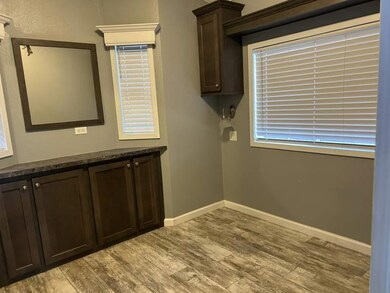 6941 Macdonald Ct unit Lot 20, Zephyrhills, FL 33541 - photo 7