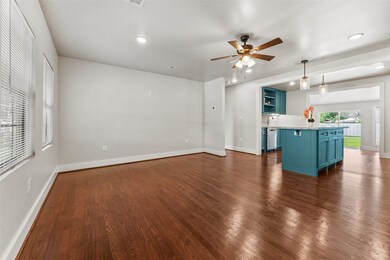 13326 Emporia St, Houston, TX 77015 - photo 5