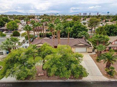 4443 Woodcrest Rd, Las Vegas, NV 89121 - photo 5