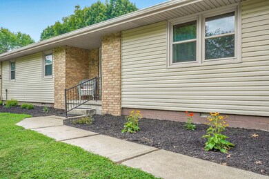 903 N Northview Dr-4