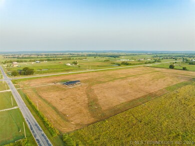 7003 Garfield Rd, Beggs, OK 74421 - photo 5