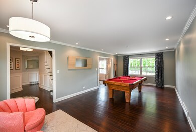 1523 Wadsworth Rd, Wheaton, IL 60189 - photo 2