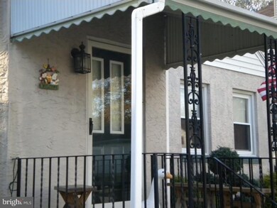 3320 Ridgeway St, Reading, PA 19605 - photo 2