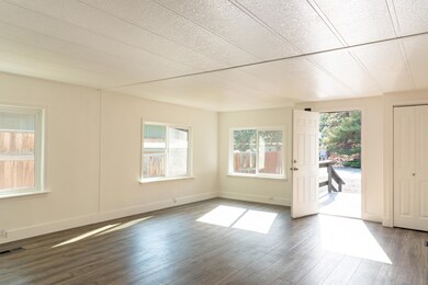 60950 Ashford Dr, Bend, OR 97702 - photo 5