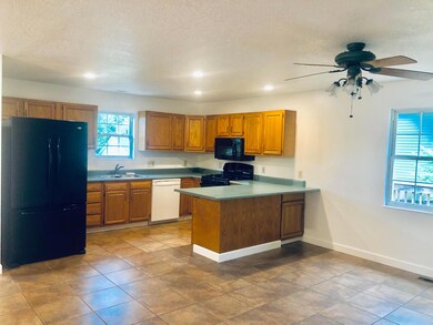 559 Edgewater Beach Blvd, Thornville, OH 43076 - photo 6