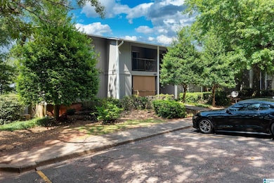 415 Skyview Dr unit J, Birmingham, AL 35209 - photo 2