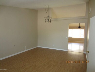FORMAL DINING
