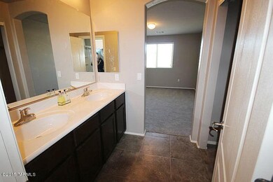 2103 Mstr bath