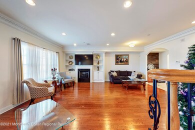 3-White-Oak-Ln-12142021_095837