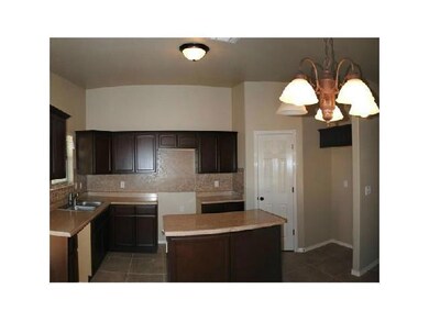 11379 Flor Liatris Dr, Socorro, TX 79927 - photo 6