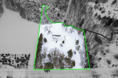 4-web-or-mls-3939-evergreen-rd-se