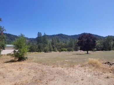 345 Earhart Rd, Rogue River, OR 97537 - photo 4