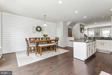 8151 Hollow Ct, Severn, MD 21144 - photo 5