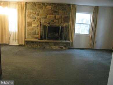 4906 Riverton Ln, Bowie, MD 20715 - photo 5