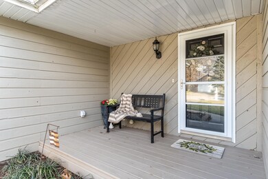 3420 W Camelot St-5