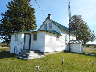 w14945 U S 2 unit W14945, Engadine, MI 49827 - photo 3