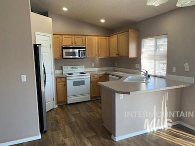 1201 W Teton Ave, Nampa, ID 83686 - photo 7