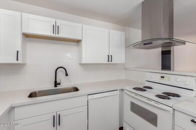 241 E 1st Ave unit 46, Mesa, AZ 85210 - photo 5