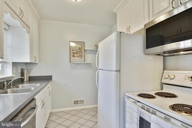 10607 Lexington St, Kensington, MD 20895 - photo 7