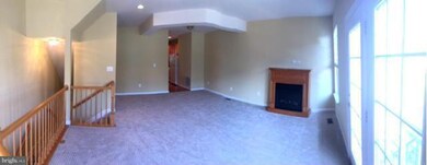 8722 Phipps Farm Way, Manassas, VA 20109 - photo 3