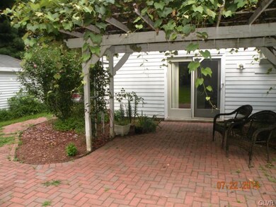 5592 Nina Cir, Coopersburg, PA 18036 - photo 5