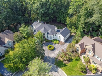 3492 Twin Oaks Ct, West Bloomfield, MI 48324 - photo 2