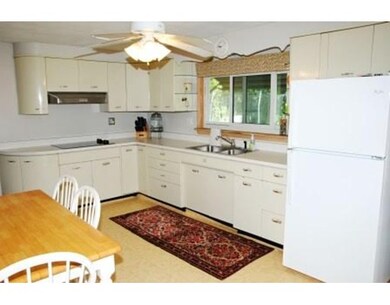 60 Francis St, Chicopee, MA 01013 - photo 5