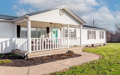 1715 E Cutshall Rd, Scottsburg, IN 47170 - photo 4