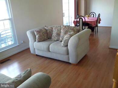 4970 Marshlake Ln, Dumfries, VA 22025 - photo 5