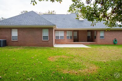 219 Twelve Oaks Dr, Warner Robins, GA 31088 - photo 7