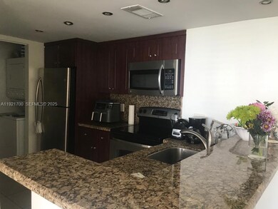 Isola Brickell Key unit 1404, Miami, FL 33131 - photo 6