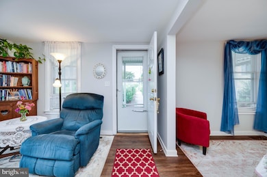 1226 Broadway Blvd, Reading, PA 19607 - photo 2