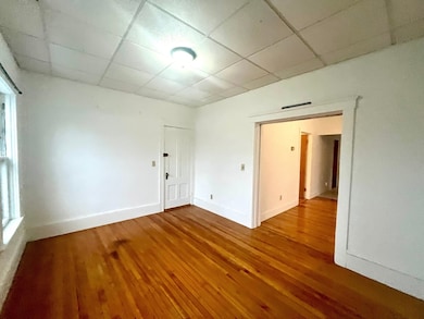 123 Mayfield St unit 2nd Floor, Worcester, MA 01602 - photo 6