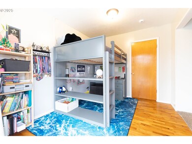 909 14th St, La Grande, OR 97850 - photo 6