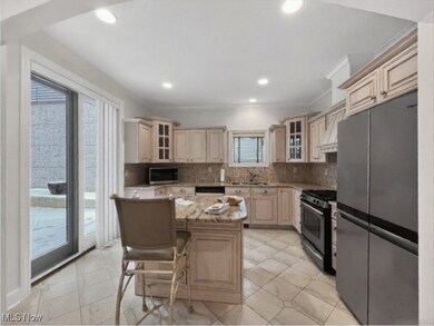 2033 Fairview Ave unit 1, Cleveland, OH 44106 - photo 7