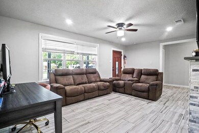 8009 Wyatt Dr, Fort Worth, TX 76108 - photo 5